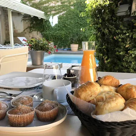 Le Relais D'angelique Bed & Breakfast Lunel (Herault)